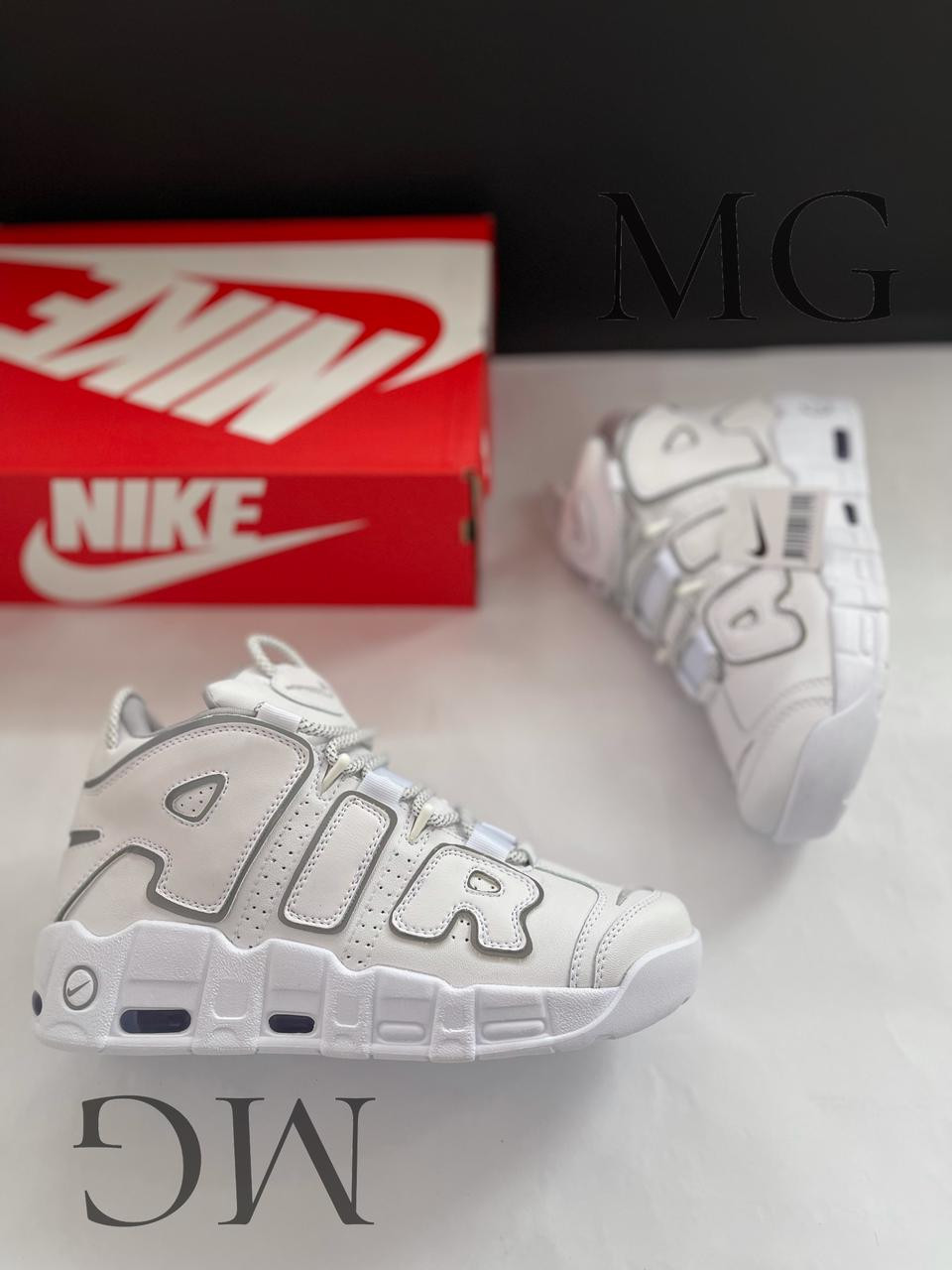 Imagen Nike Air More Up Tempo Triple Toilet Reflective  3