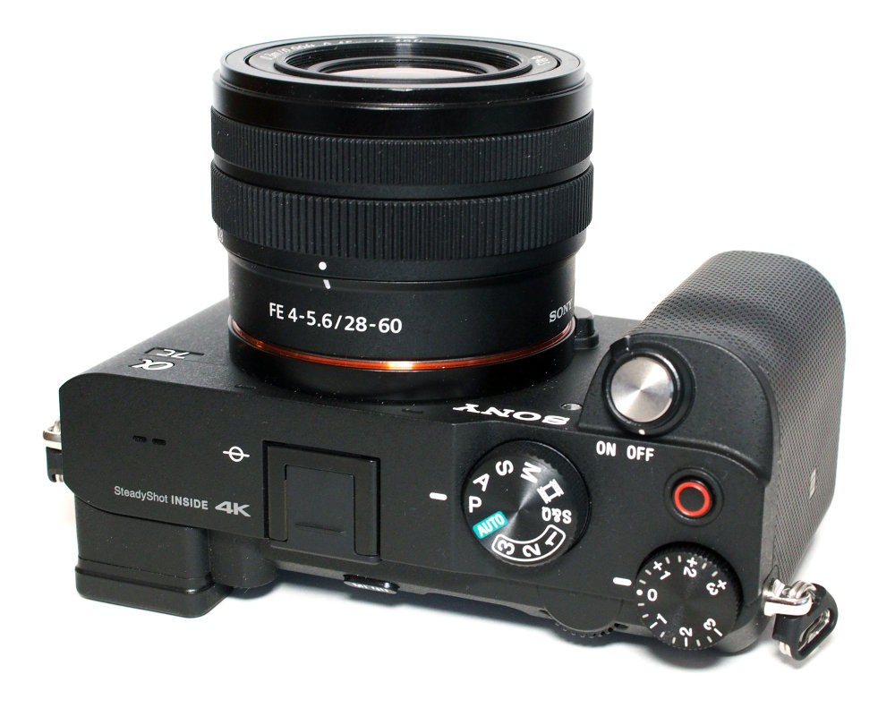 Imagen Cámara compacta full-frame Sony Alpha 7C + Lente 28-60mm 3
