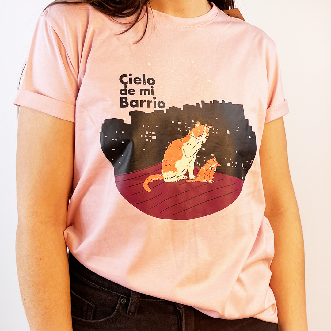 Imagen Camiseta Cielo de mi Barrio fit femenino