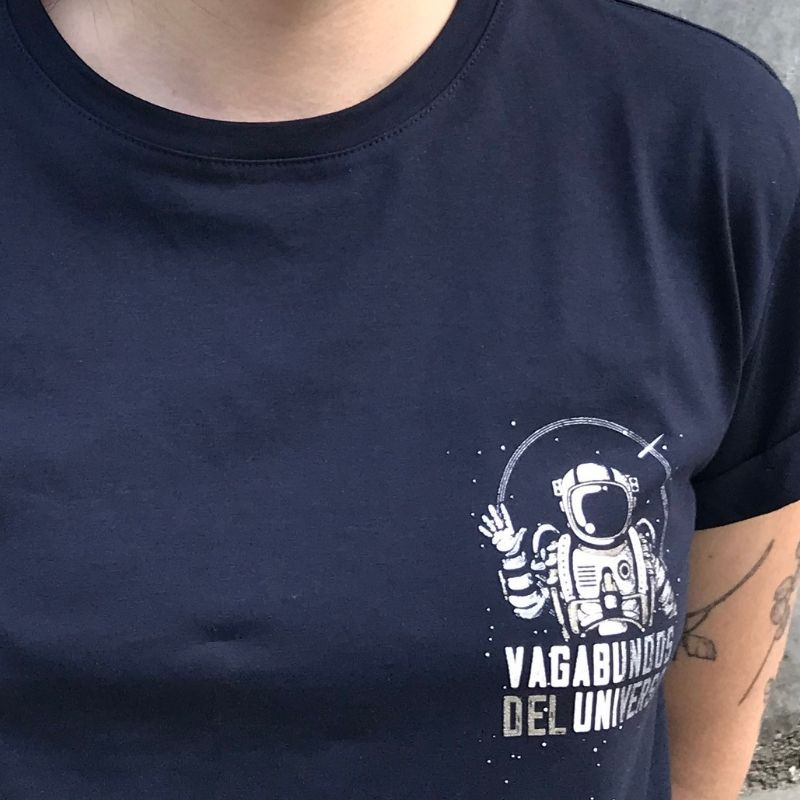Imagen Camiseta Vagabundos del Universo fit femenino 2