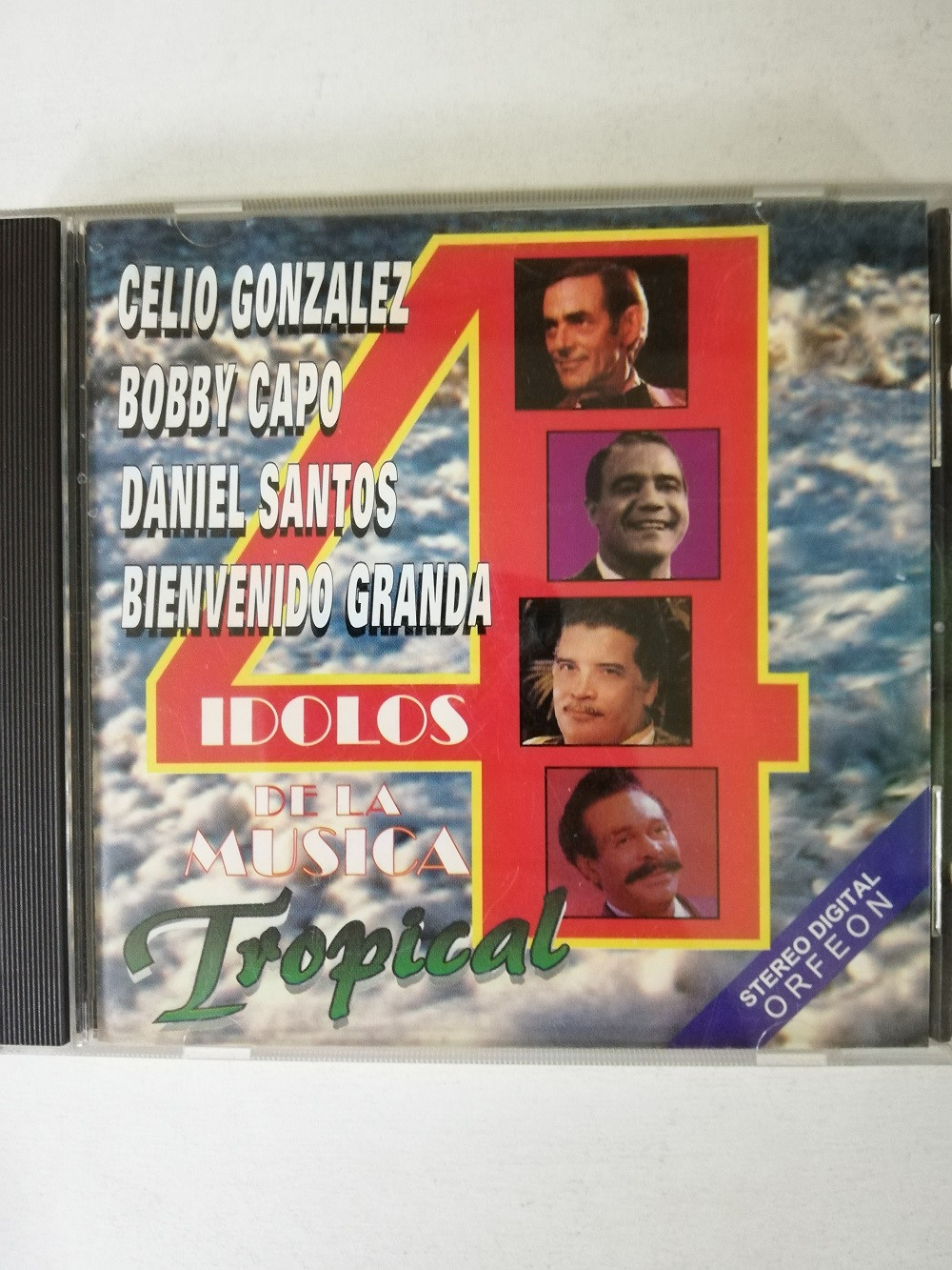 Imagen CD CELIO GONZALEZ/BOBBY CAPO/DANIEL SANTOS/BIENVENIDO GRANDA - 4 IDOLOS DE LA MÚSICA TROPICAL  1