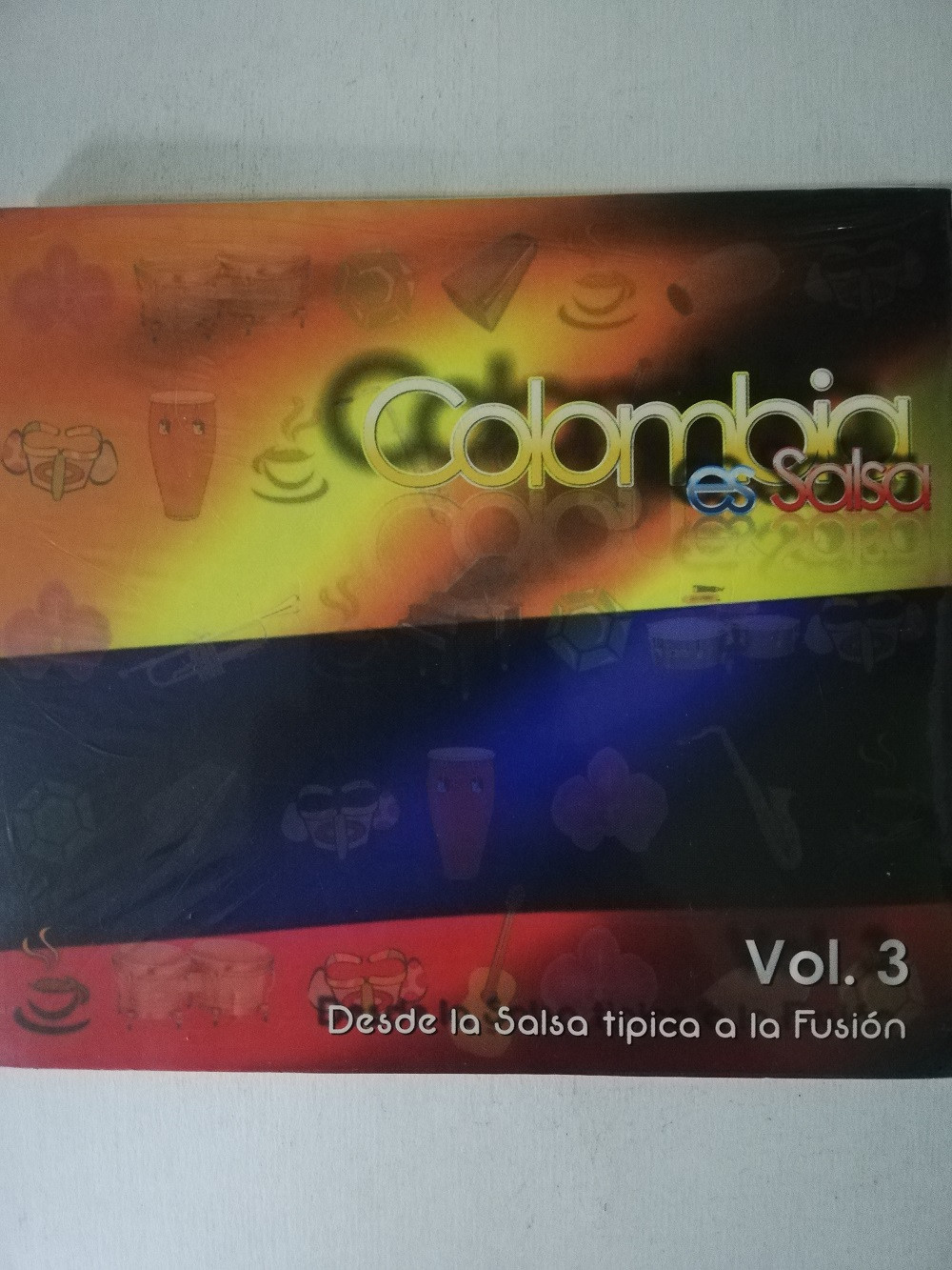 Imagen CD COLOMBIA ES SALSA - DESDE LA SALSA TIPICA A LA FUSIÓN VOL. 3