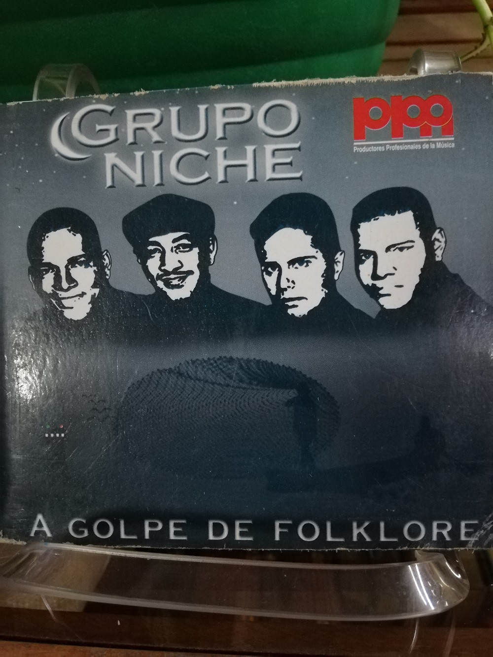 Imagen CD GRUPO NICHE - A GOLPE DE FOLKLORE 1