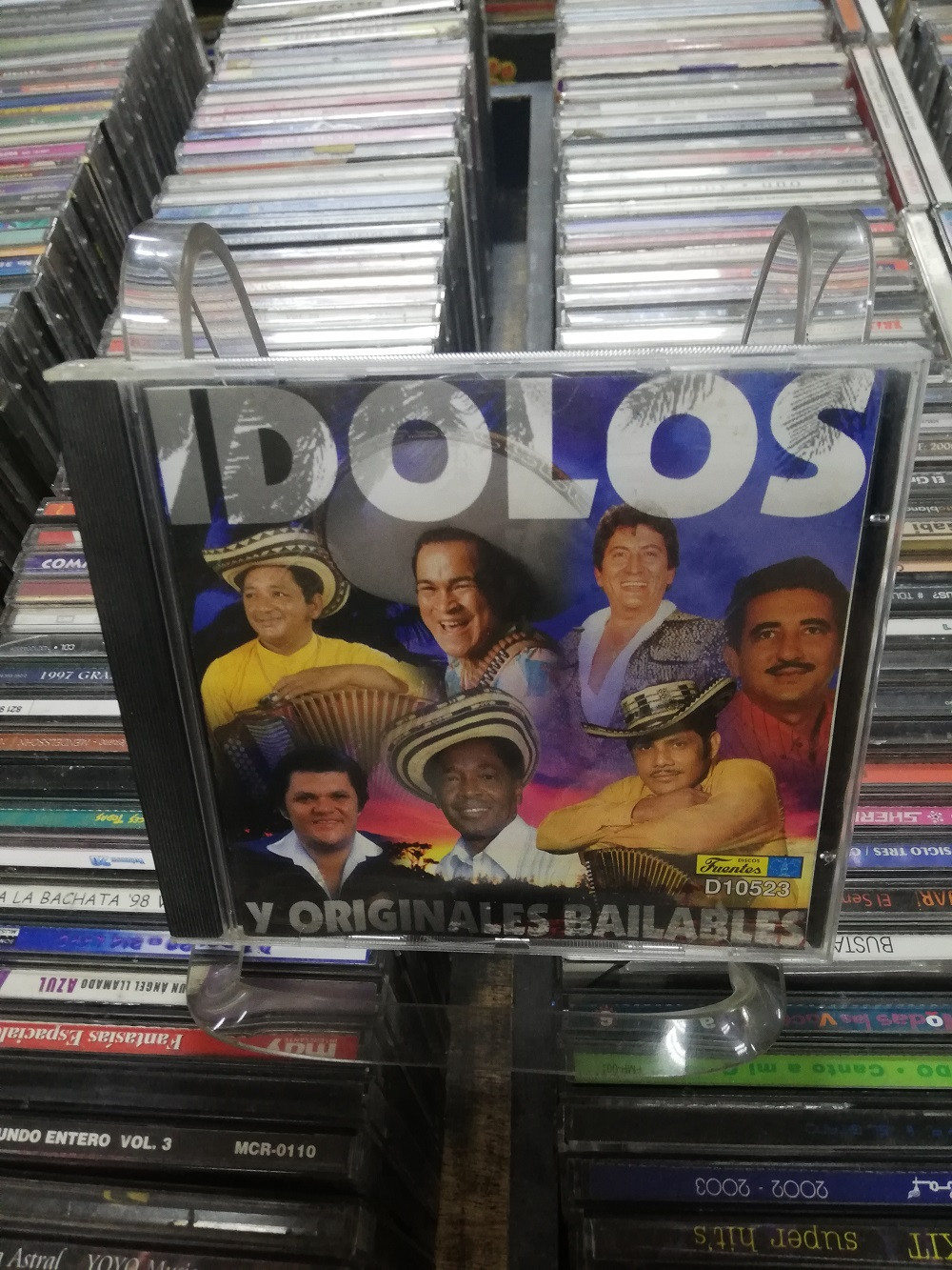 Imagen CD IDOLOS Y ORIGINALES BAILABLES 1