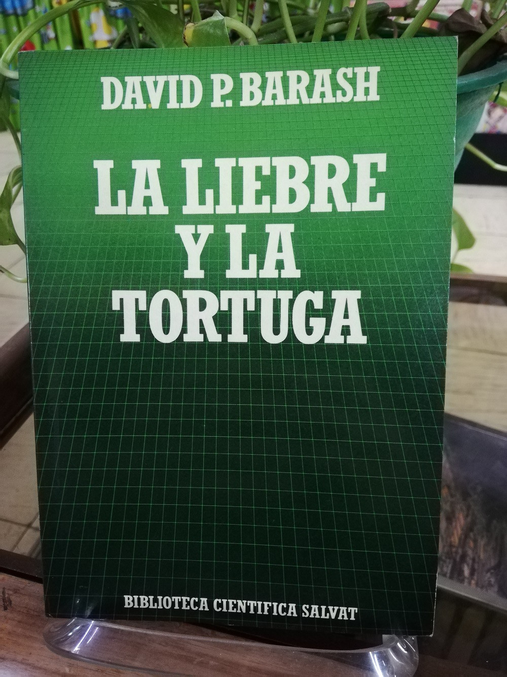 Imagen LA LIEBRE Y LA TORTUGA - DAVID BARASH 1