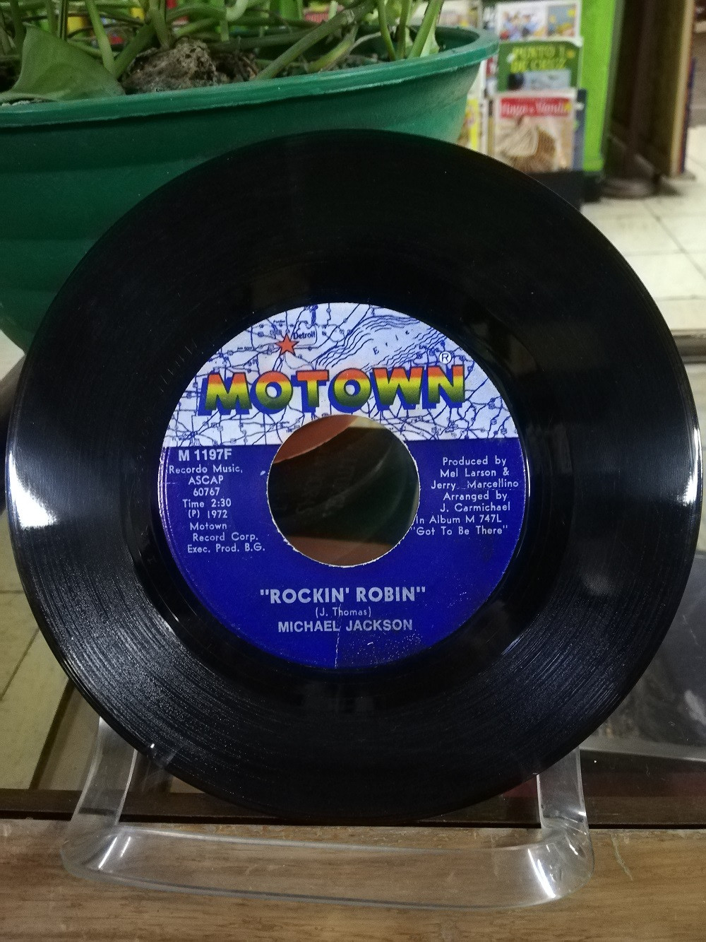 Imagen LP 45RPM MICHAEL JACKSON - LOVE IS HERE AND NOW YOU´RE GONE/ROCKIN´ROBIN 3
