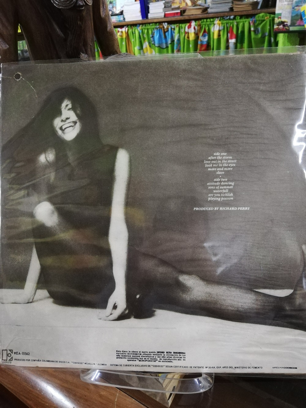 Lp Carly Simon Playing Possum Wea Libreria Atlas