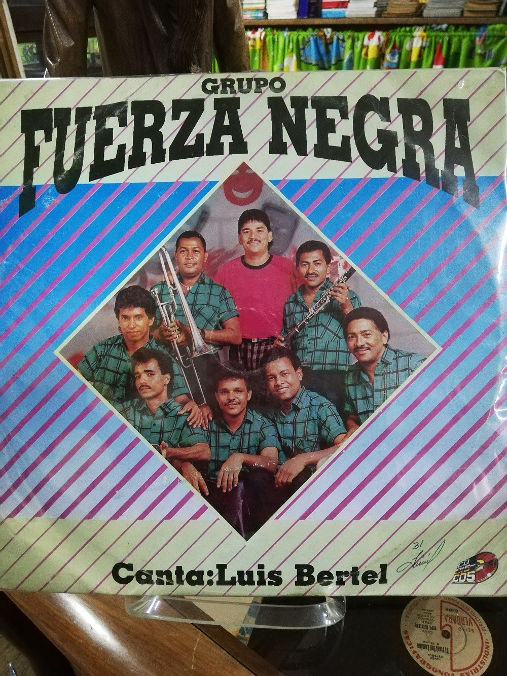 Imagen LP GRUPO FUERZA NEGRA - CANTA: LUIS BERTEL