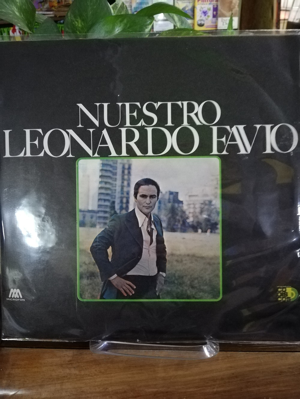 Imagen LP LEONARDO FAVIO - NUESTRO LEONARDO FAVIO