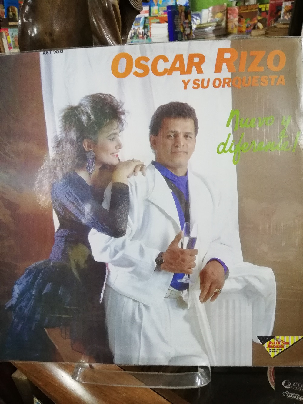 Imagen LP OSCAR RIZO Y SU ORQUESTA - NUEVO Y DIFERENTE! 1