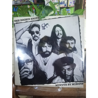ImagenLP THE DOOBIE BROTHERS - MINUTE BY MINUTE