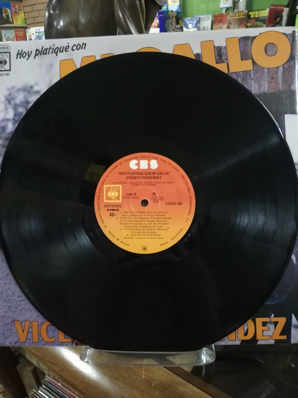 Imagen LP VICENTE FERNANDEZ - HOY PLATIQUÉ CON MI GALLO 4