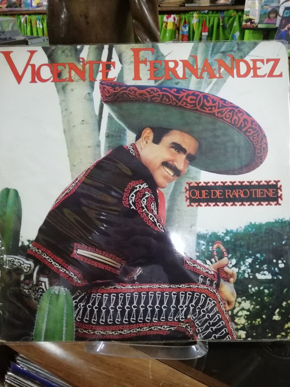 Imagen LP VICENTE FERNANDEZ - QUE DE RARO TIENE 1