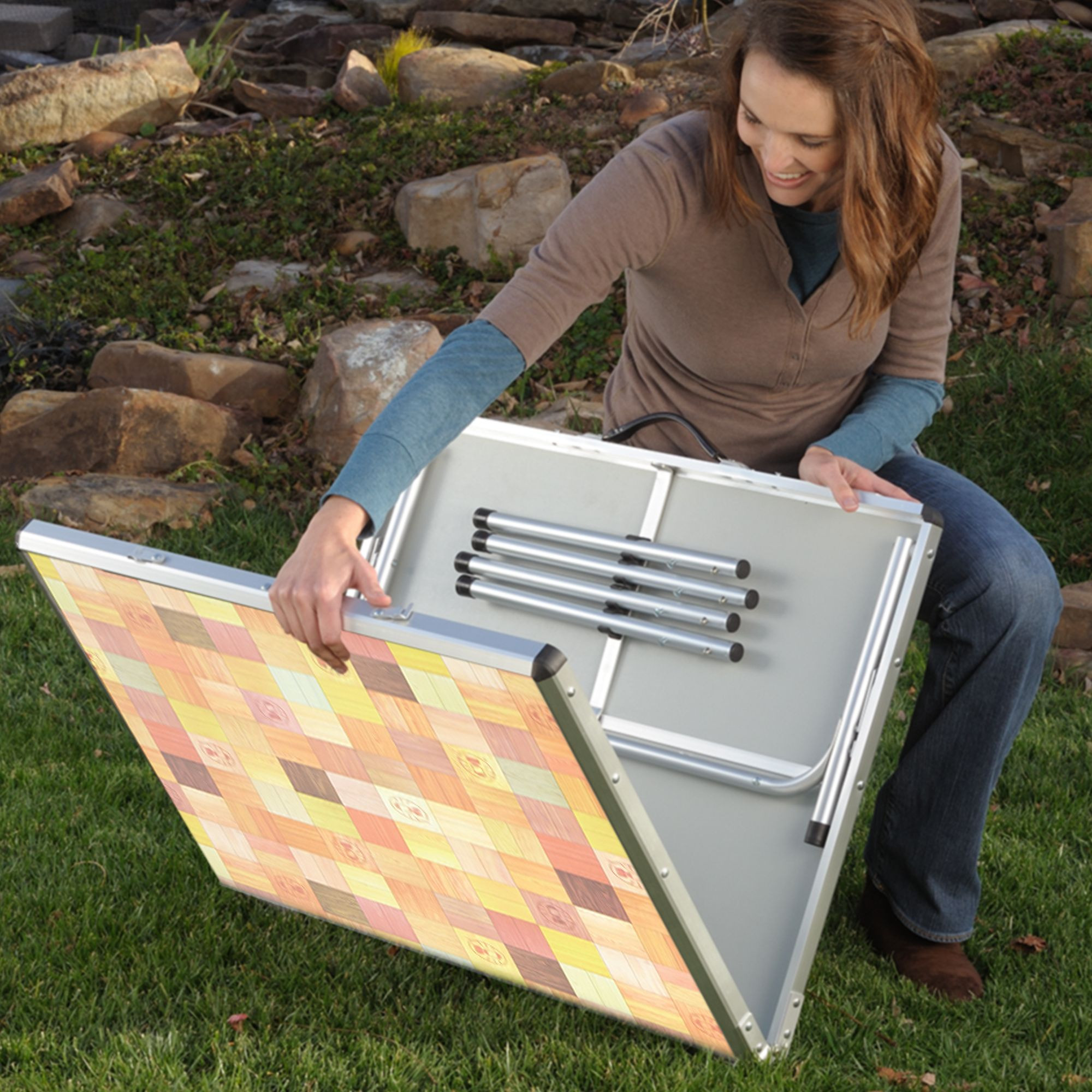 Imagen OUTDOOR FOLDING TABLE WITH MOSAIC TOP 6