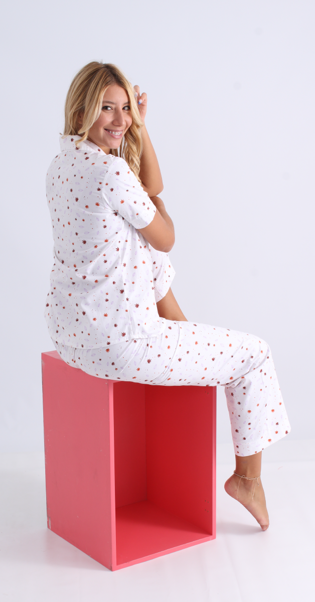 Imagen Pijama en téjido plano 100% algodón, estampado miniflores. 3
