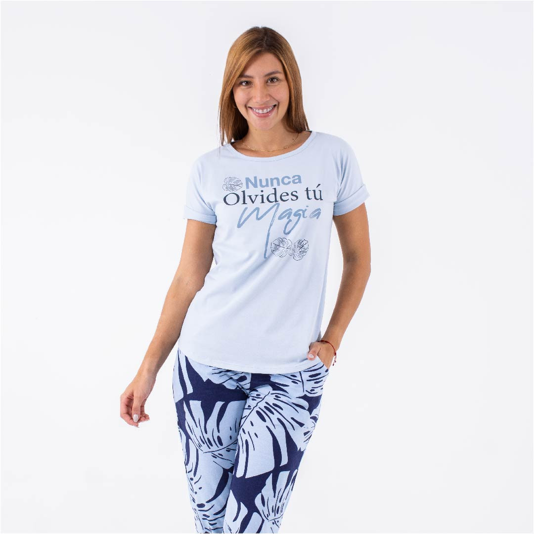 Imagen Pijama Magia, pantalón en algodón, camiseta en lycra algodón.