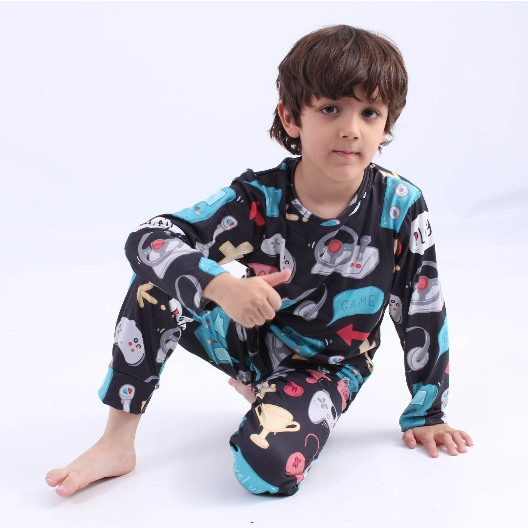 Imagen Pijama para niño, manga larga, en piel de durazno. 1