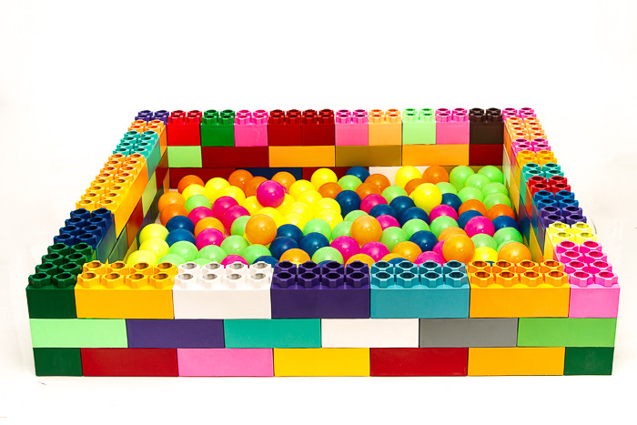 Imagen piscina de pelotas  1.4 x 1.4 de 156 bloques incluye 300 pelotas 1