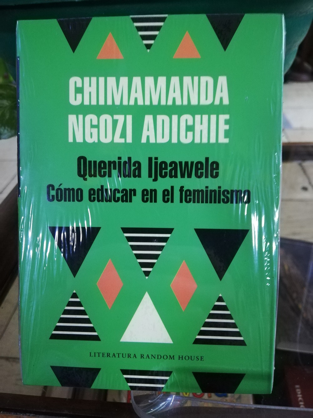 Imagen QUERIDO IJEAWELE, COMO EDUCAR EN EL FEMINISMO - CHIMANANDA NGOZI ADICHIE 1